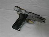 Smith and Wesson MD4043 - 40 Cal. Stainless Steel - Semi Auto