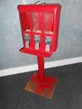 Three Section Gum Machine w Key