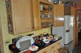 Tons of vintage kitchen