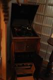 Beautiful working victrola