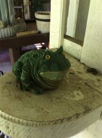 frog yard ornament