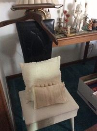 Vintage butler/valet chair