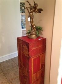 Asian style statue/plant stand