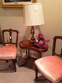Matching antique parlor chairs; small side table & brass lamp