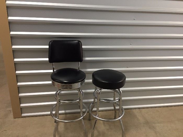 Bar stools with and without backs