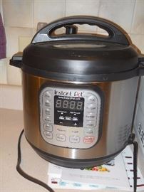 instant pot, slow cooker, rice cooker, everything cooker