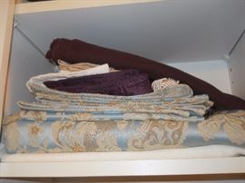 table cloths, cloth napkins, napkin rings