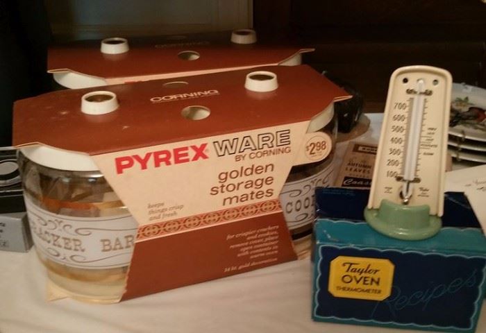 Love! Pyrex ware storage mates stiill in box, Taylor oven thermometer with porcelain base