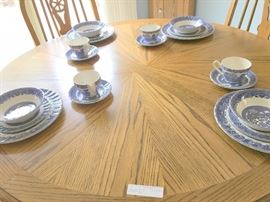 Blue Willow Top of Oak table/chairs