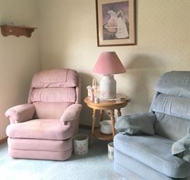 2 recliners, blue or rose