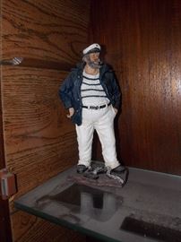 OLD SAILOR STATUE
