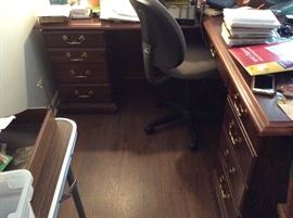 DESK FROM HOLBERGS ! PERFECT SIZE ! 