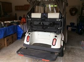 Can be 2 seater for clubs!