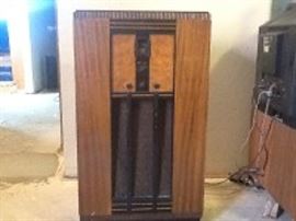 Vintage Philco Radio