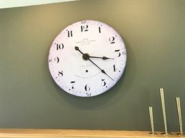 Large wall-mounted clock