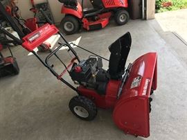 Like new snow blower 