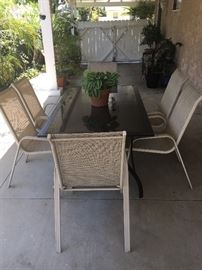6 Chair And table patio 