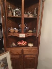 Corner Hutch