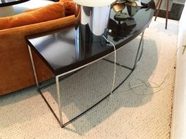 MILO BAUGHMAN CHROME CURVED SOFA TABLE BY THAYER COGGIN