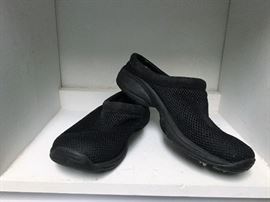 MERRILL SHOES - SIZE 10