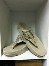 FITFLOP FLIP FLOPS - SIZE 10