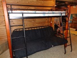bunk bed w/futon