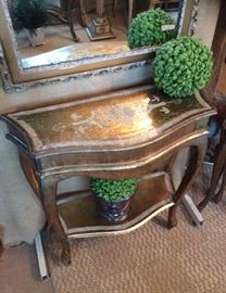 V. Italian Florentine Console Table with Shelf