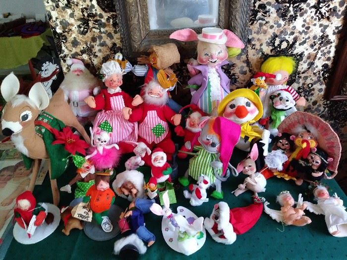 Leg collection of Vintage Annalee Dolls