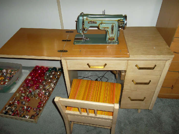 Algonquin Estate Sale starts on 9/30/2011