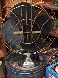 Antique fan, runs well