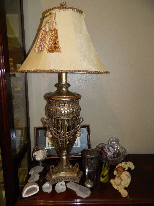 Beautiful metal ornate set of 2 lamps 