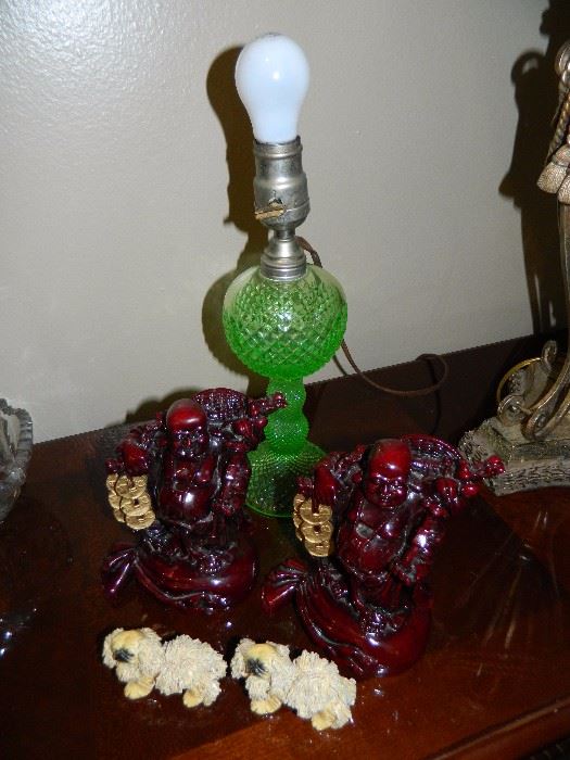 Antique glass lamp & various colorful decorator pieces