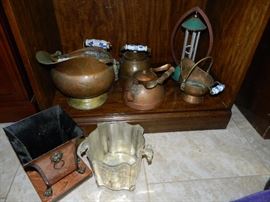 Various decorator pieces