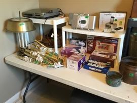 Lamps, new in box health & beauty items