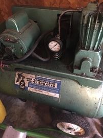 Air Compressor/Paint Sprayer