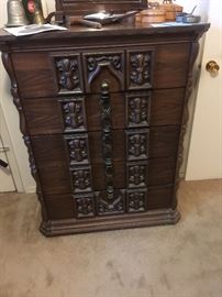 4 drawer chest