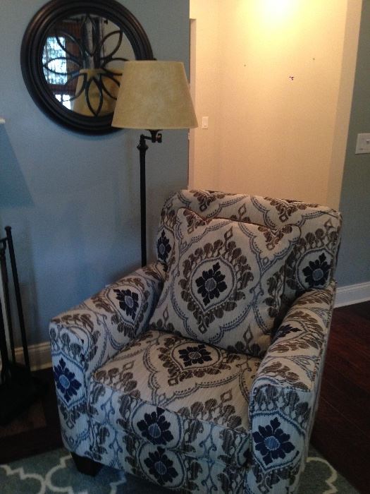 Decorator Chair ( 1 of 2)