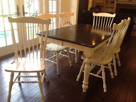 Ethan AllenTable w/ 6 Chairs