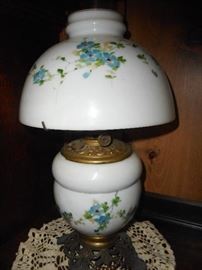 VICTORIAN LAMP