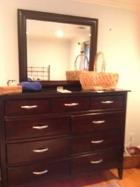 Dresser w/ Mirror