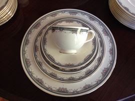 Royal Doulton Albany China / Dishes