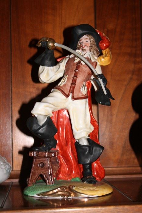 Capodimonte Musketeer D'Artagnan Figurine