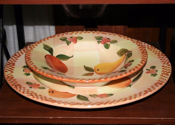 Poctnijia Comiolo Italian Hand Painted Serving Platter and Serving Bowl.
