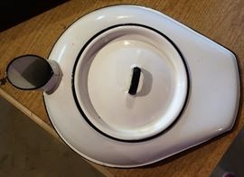 Bed Pan w/Lid