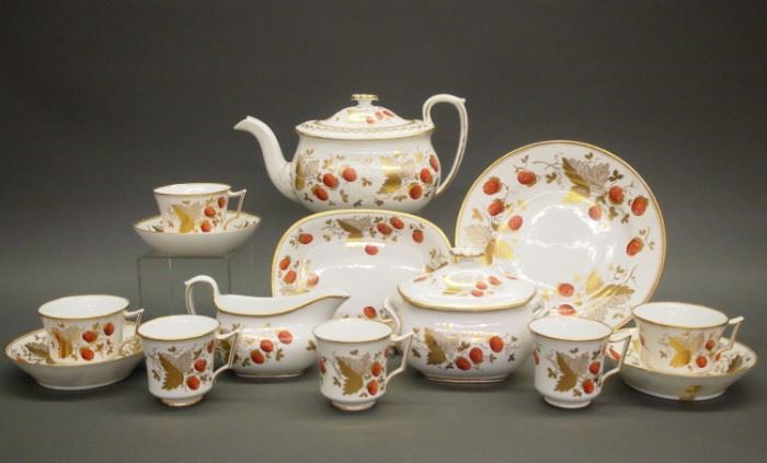 Wedgwood tea ware, "Strawberry" pattern, early-late 19th century.