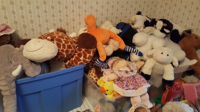 Dozens of Plush toys and stuffed animals