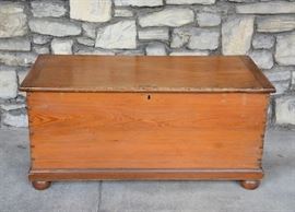 19th Century hand-notched cherry blanket chest with hinged lid, raised on bun feet, 44 1/2" W x 20" H x 20 D.
Condition
Good: wear to surface with some nicks
Starting Bid
$100.00
