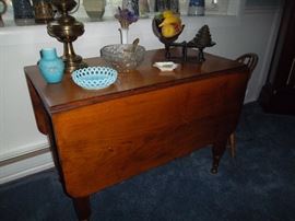 antique drop leaf table 