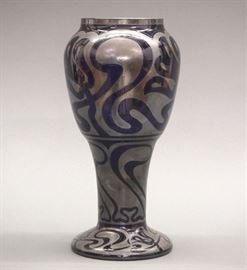 Kralik overlay vase