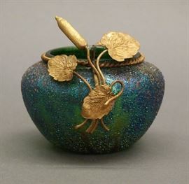 Kralik Overshot vase